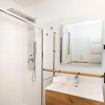 Domus Stella Apartment *